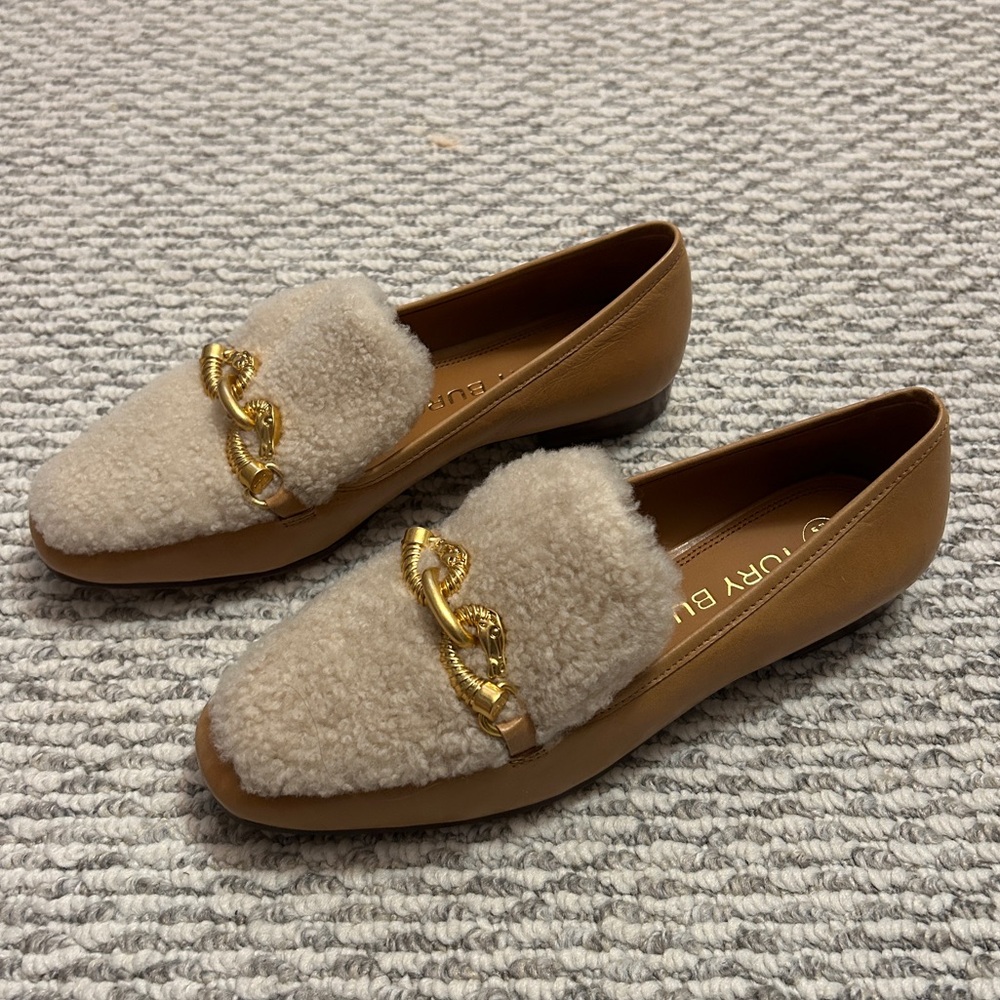 TORY BURCH LOAFER NEVER WORN